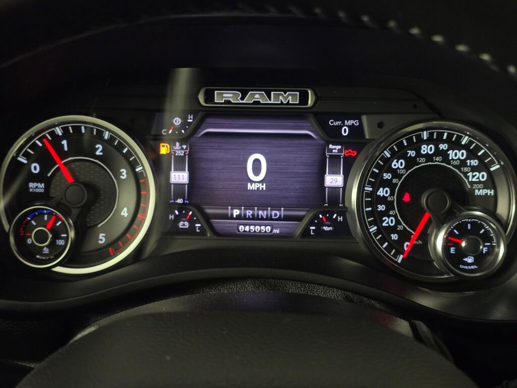 Used 2019 RAM 2500 Laramie image 35