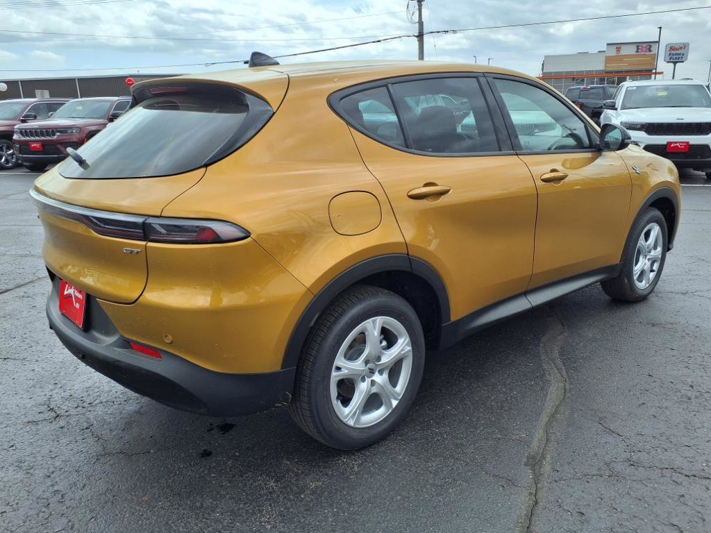 New 2025 Dodge Hornet GT image 2