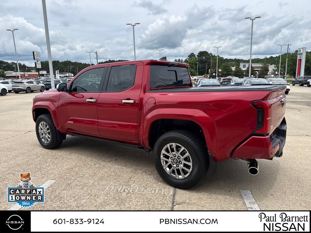 Used 2025 Toyota Tacoma Limited AWD/4WD image 13