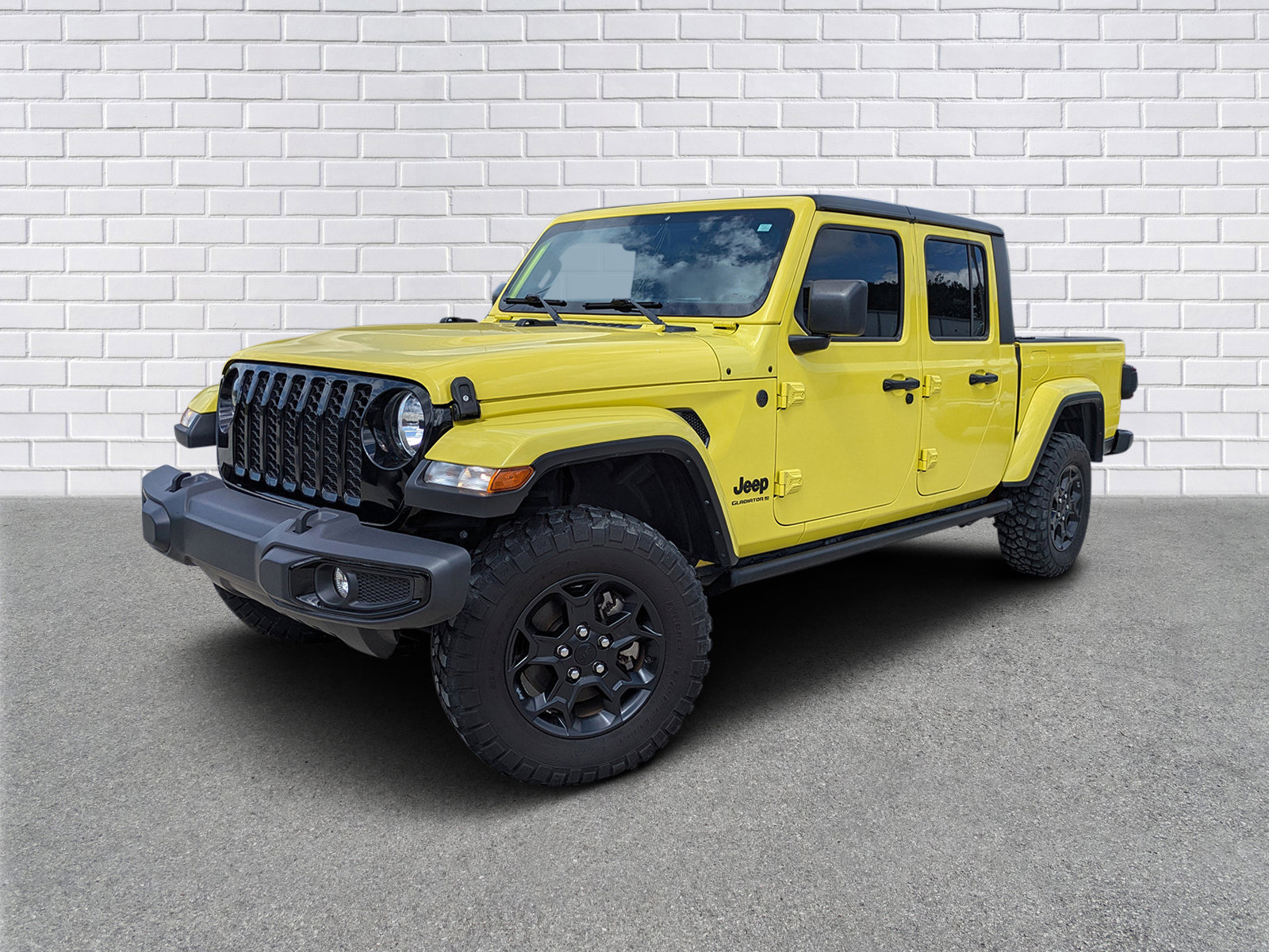 Used 2023 Jeep Gladiator Willys image 1