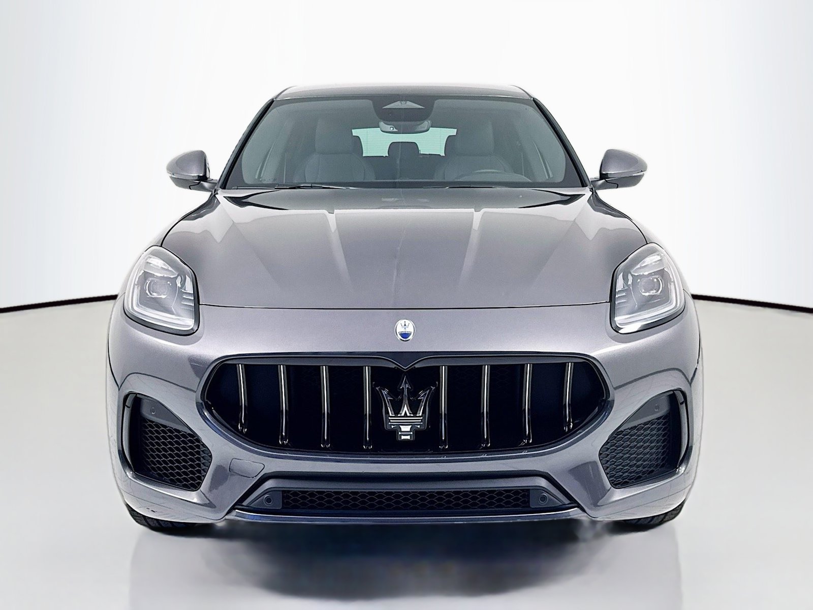 Used 2025 Maserati Grecale GT AWD/4WD image 2
