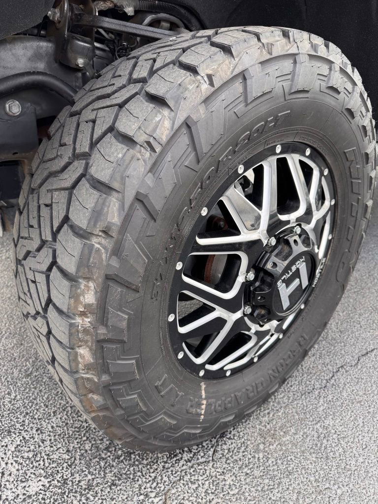Used 2022 Chevrolet Silverado 3500 LTZ w/ LTZ Convenience Package AWD/4WD image 32