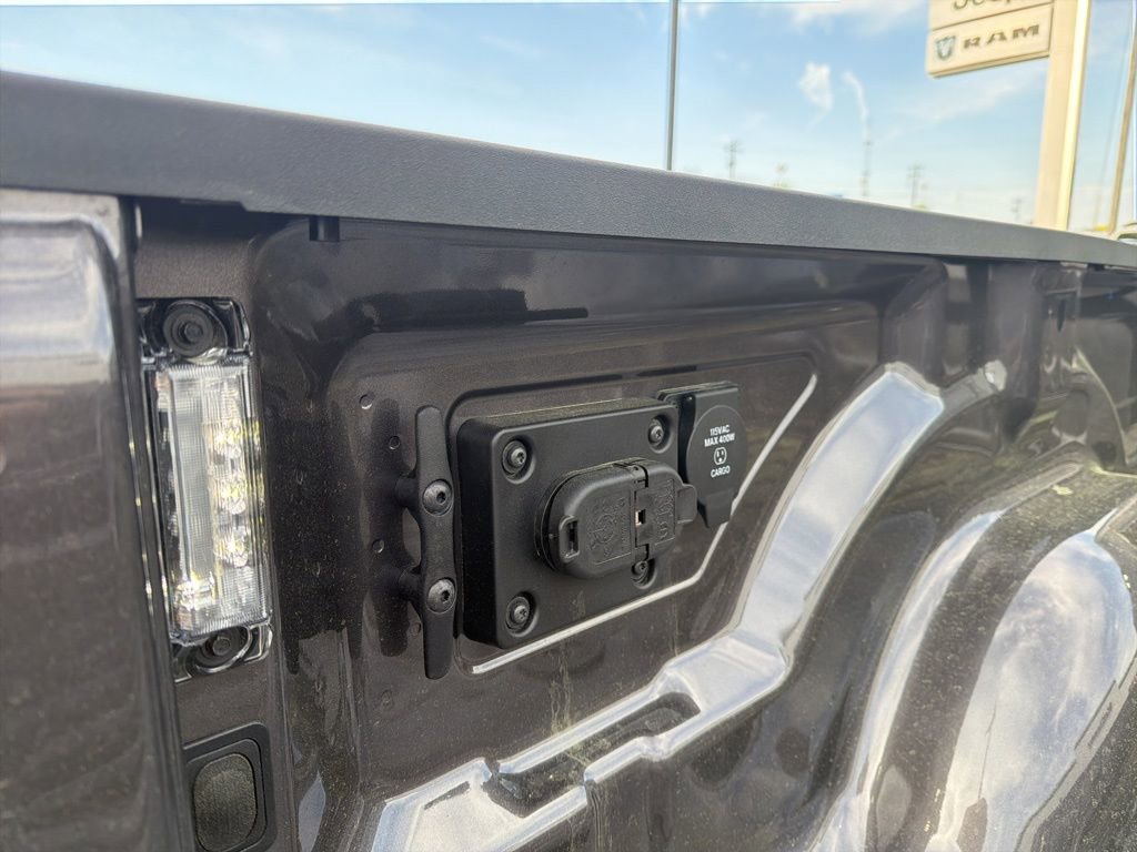 New 2026 RAM 3500 Laramie w/ Max Tow Package AWD/4WD image 12