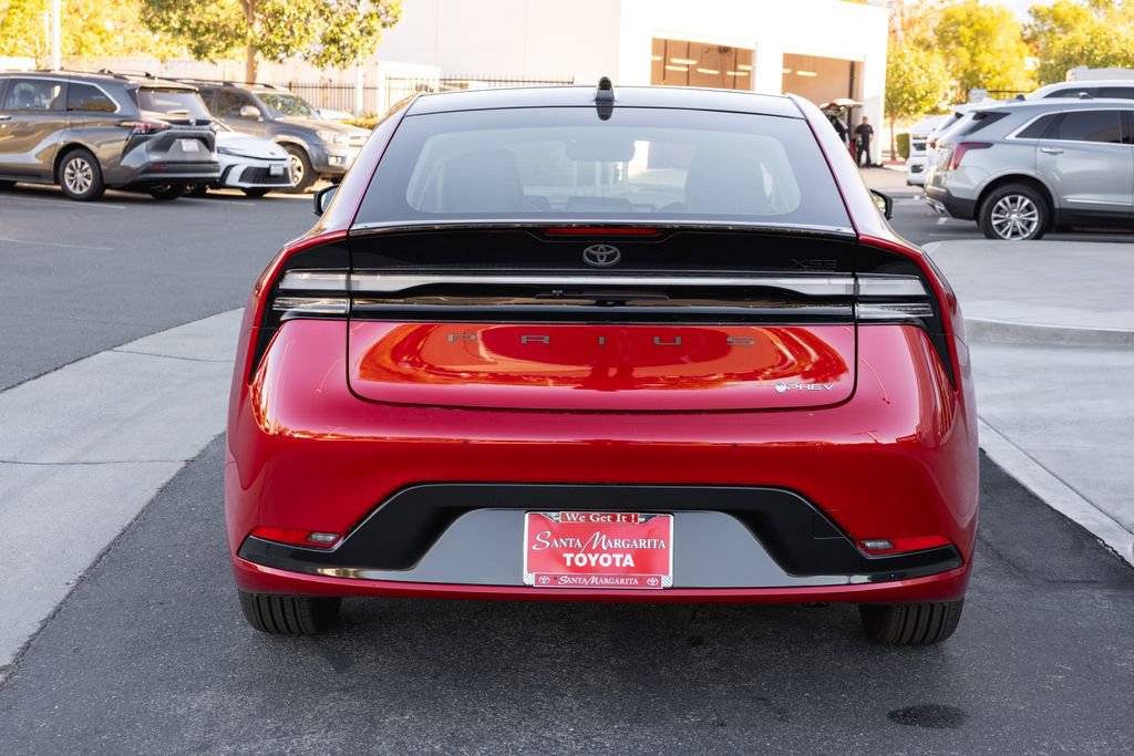 New 2026 Toyota Prius Plug-In Hybrid FWD image 5