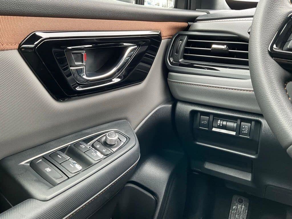 Used 2025 Subaru Forester Sport image 23