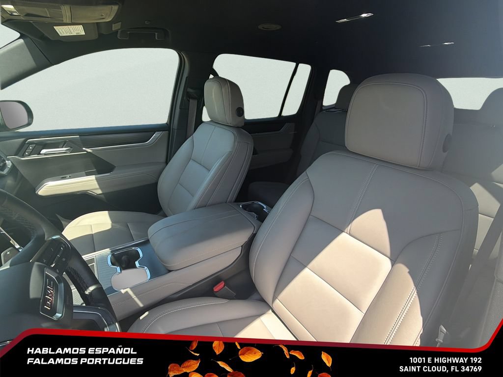 Certified 2026 GMC Acadia Elevation w/ Elevation Premium Package FWD image 17