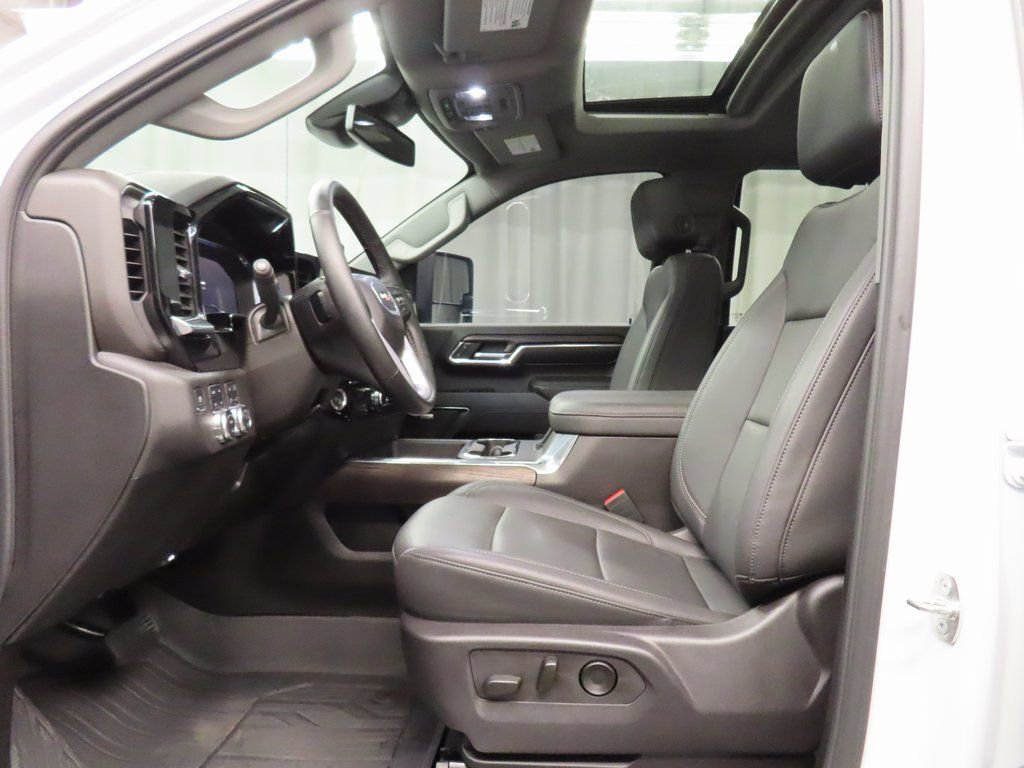 Used 2024 GMC Sierra 2500 SLT w/ SLT Premium Package image 9