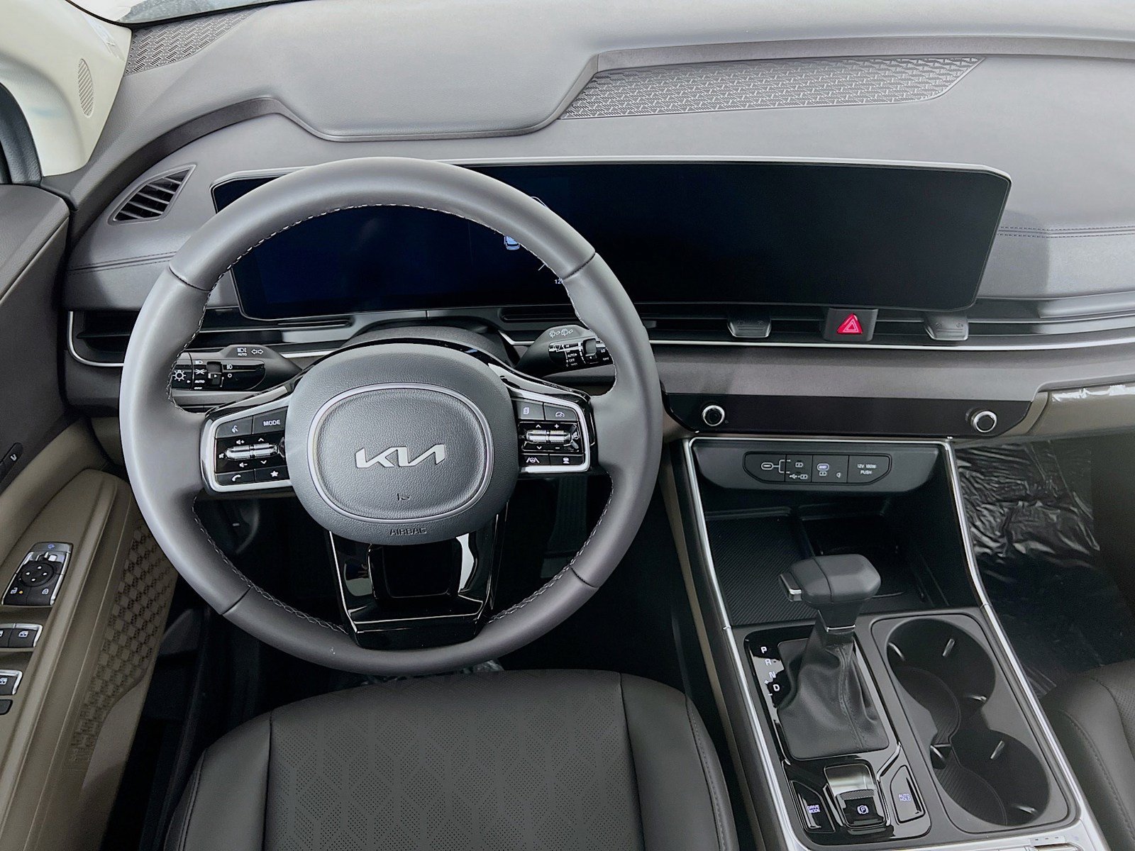 New 2025 Kia Carnival SX FWD image 19