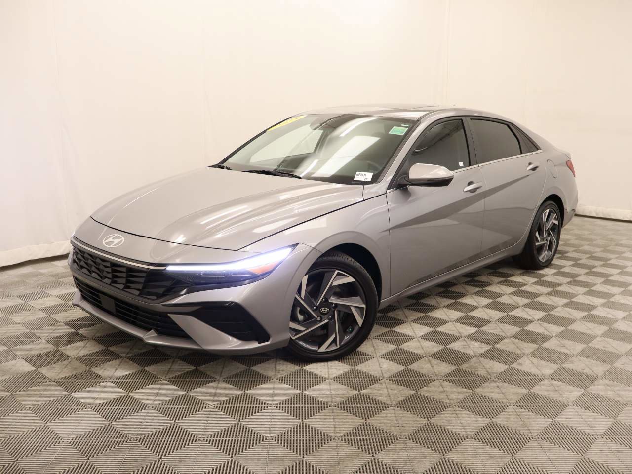 Used 2025 Hyundai Elantra Limited