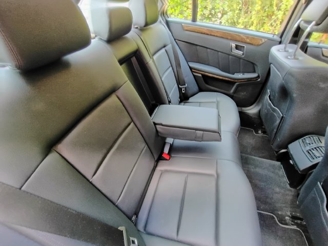 Used 2010 Mercedes-Benz E 350 Sedan image 67