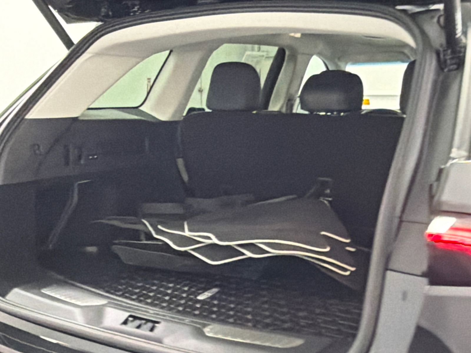 Used 2024 Lincoln Nautilus Premier w/ Equipment Group 102A image 8