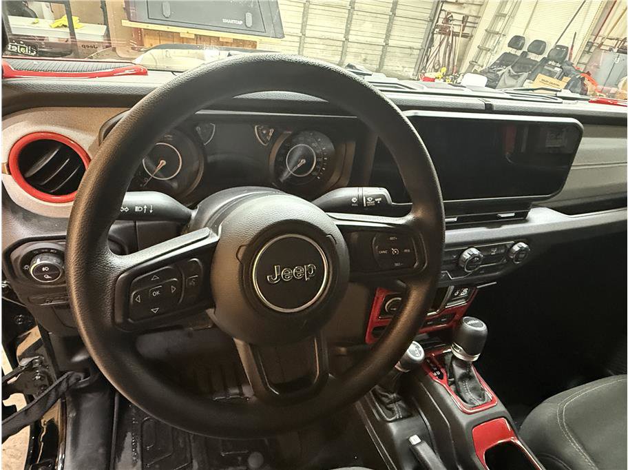 Used 2024 Jeep Gladiator Sport image 13