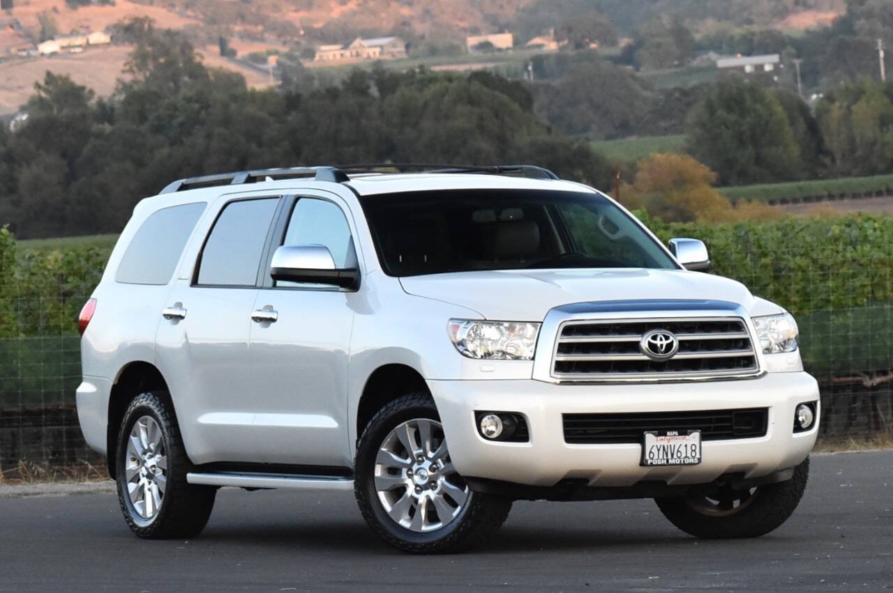 Used 2013 Toyota Sequoia Platinum AWD/4WD image 2