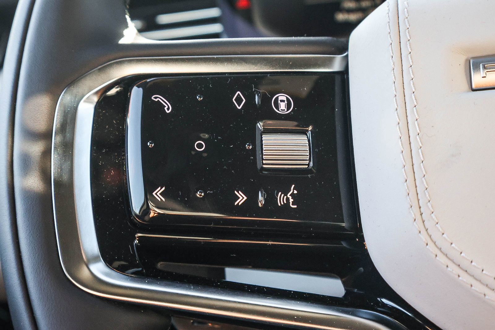 New 2026 Land Rover Range Rover Sport SE image 37