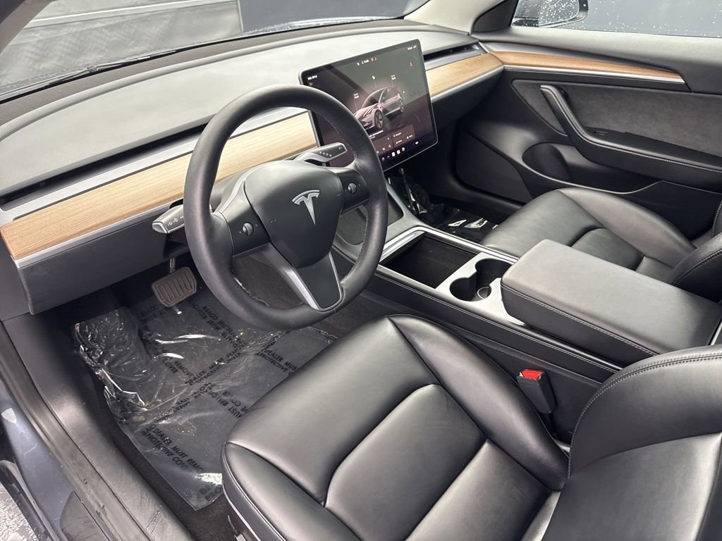 Used 2023 Tesla Model 3 Standard Range image 8
