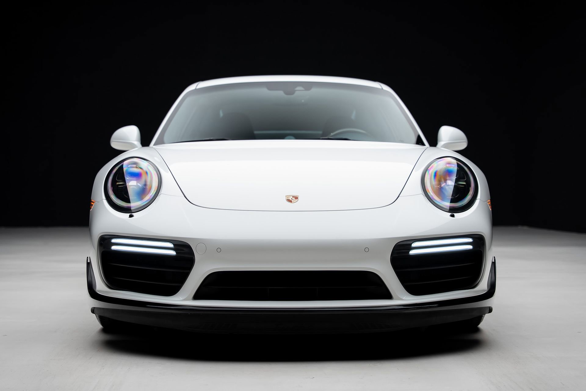 Used 2017 Porsche 911 Turbo AWD/4WD image 8
