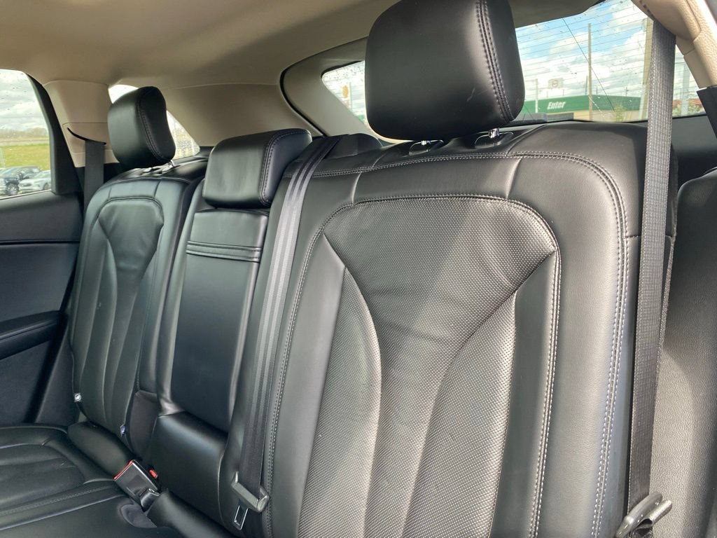 Used 2023 Lincoln Nautilus Reserve image 30