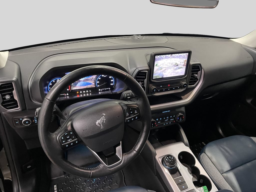 Used 2023 Ford Bronco Sport Outer Banks w/ Tech Package AWD/4WD image 11