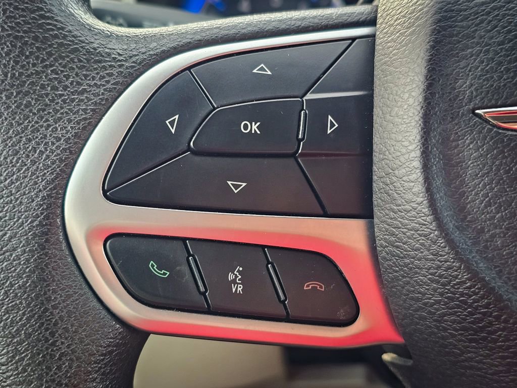 Used 2018 Chrysler Pacifica Touring Plus image 19