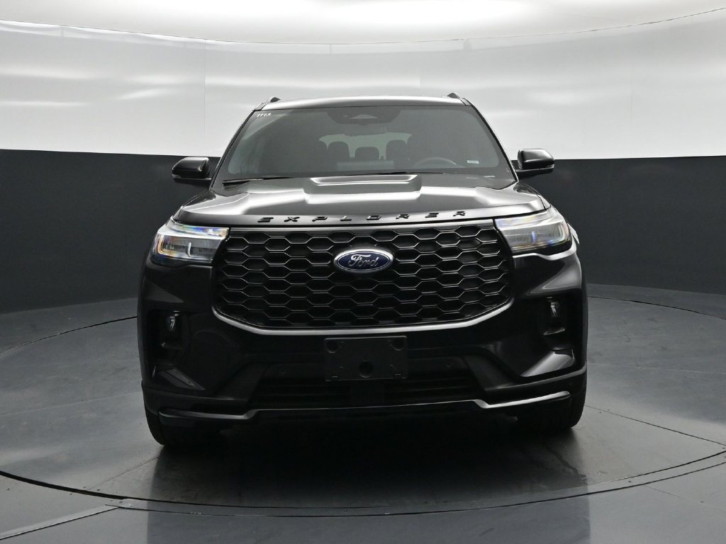 Certified 2026 Ford Explorer ST-Line w/ ST-Line Street Pack AWD/4WD image 21