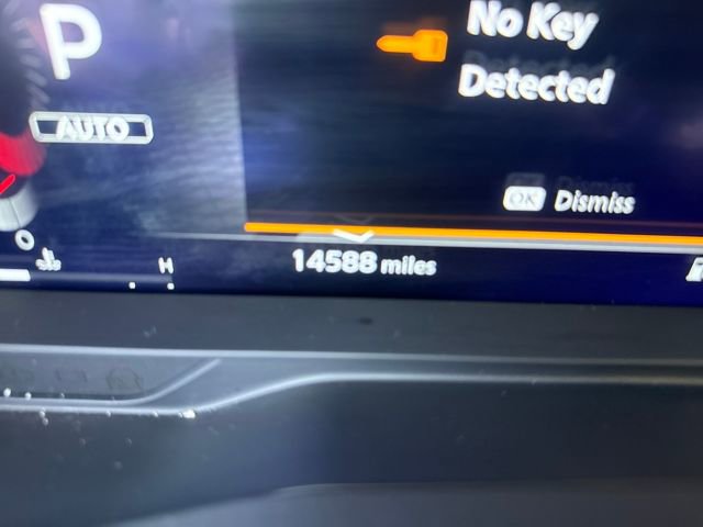 Used 2024 Nissan Pathfinder Platinum w/ Cargo Package image 13