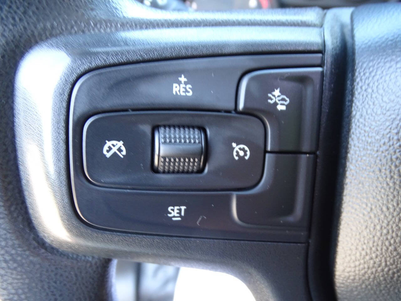 Used 2024 Chevrolet Silverado 1500 4x4 Crew Cab w/ Z71 w/ WT Value Package image 14