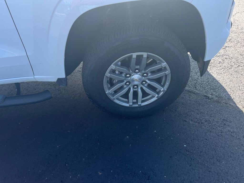 Used 2025 Chevrolet Colorado LT w/ Advanced Trailering Package image 27