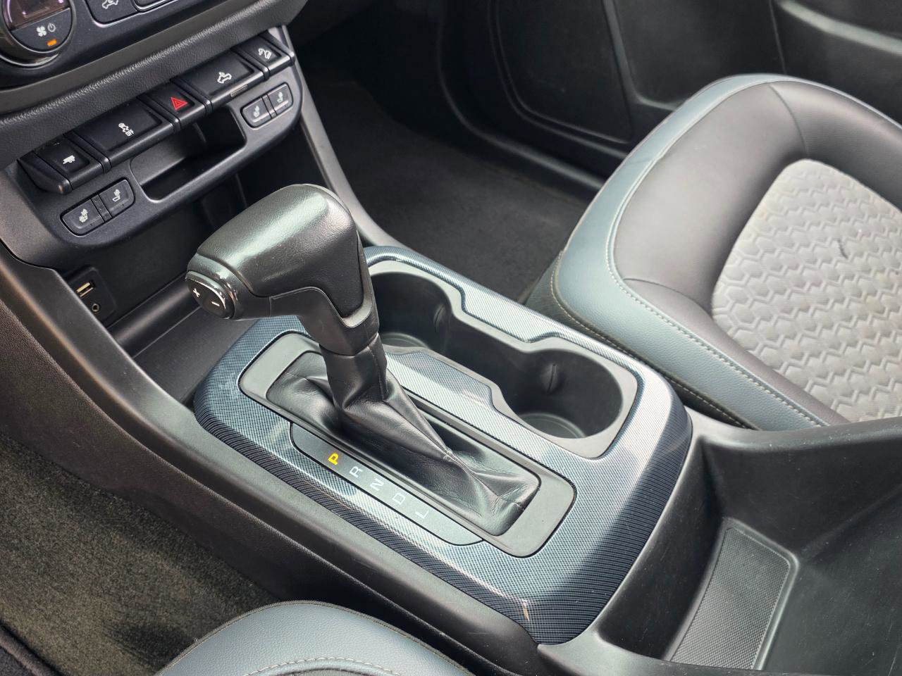 Used 2018 Chevrolet Colorado Z71 AWD/4WD image 8
