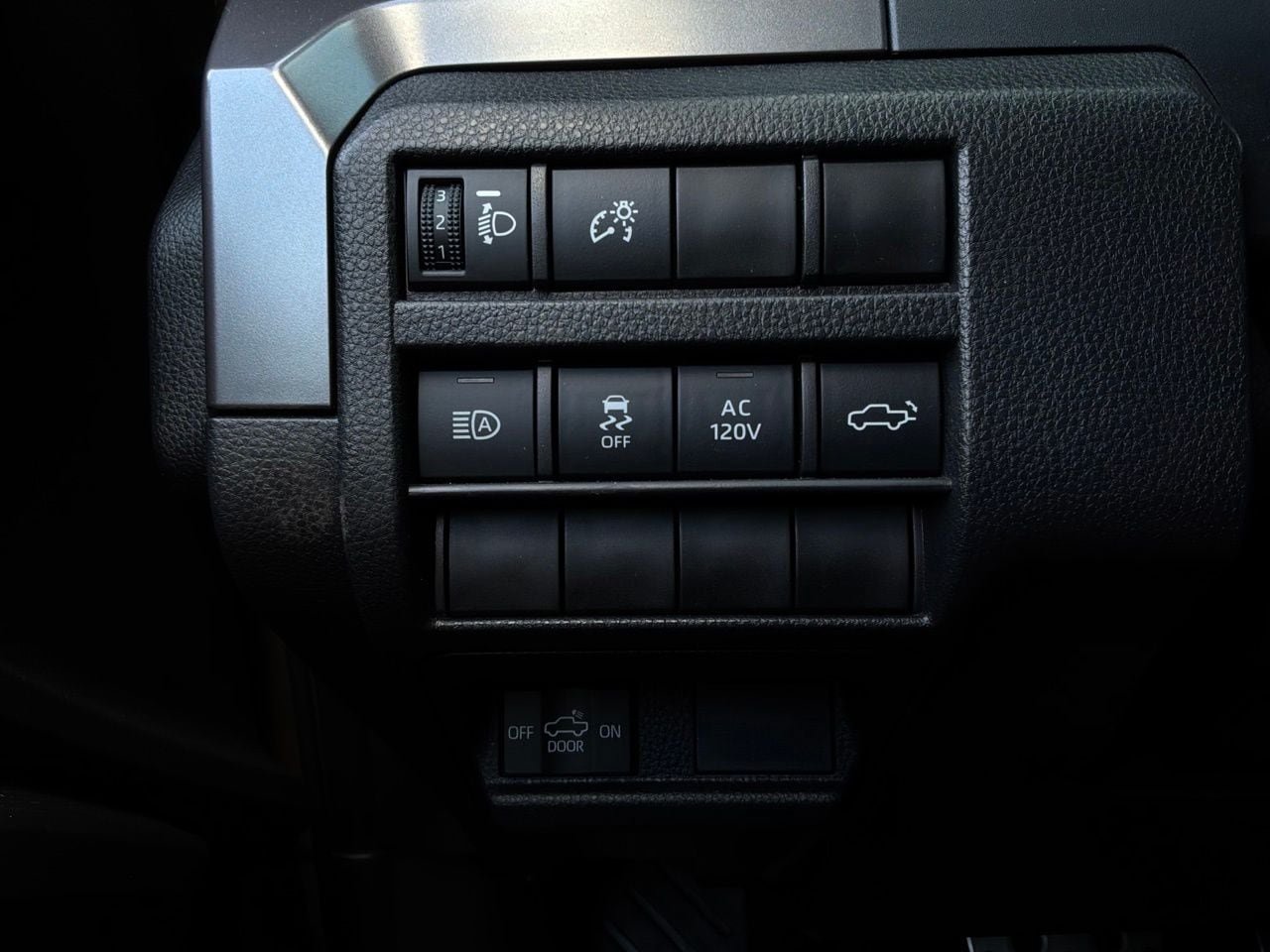 Used 2026 Toyota Tacoma TRD Sport w/ TRD Sport Premium Package RWD image 31