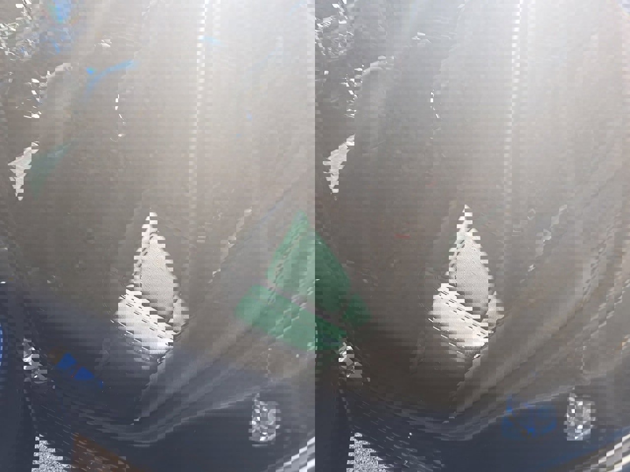 Used 2017 Chevrolet Malibu Premier w/ Premier Sun and Wheel Package image 4