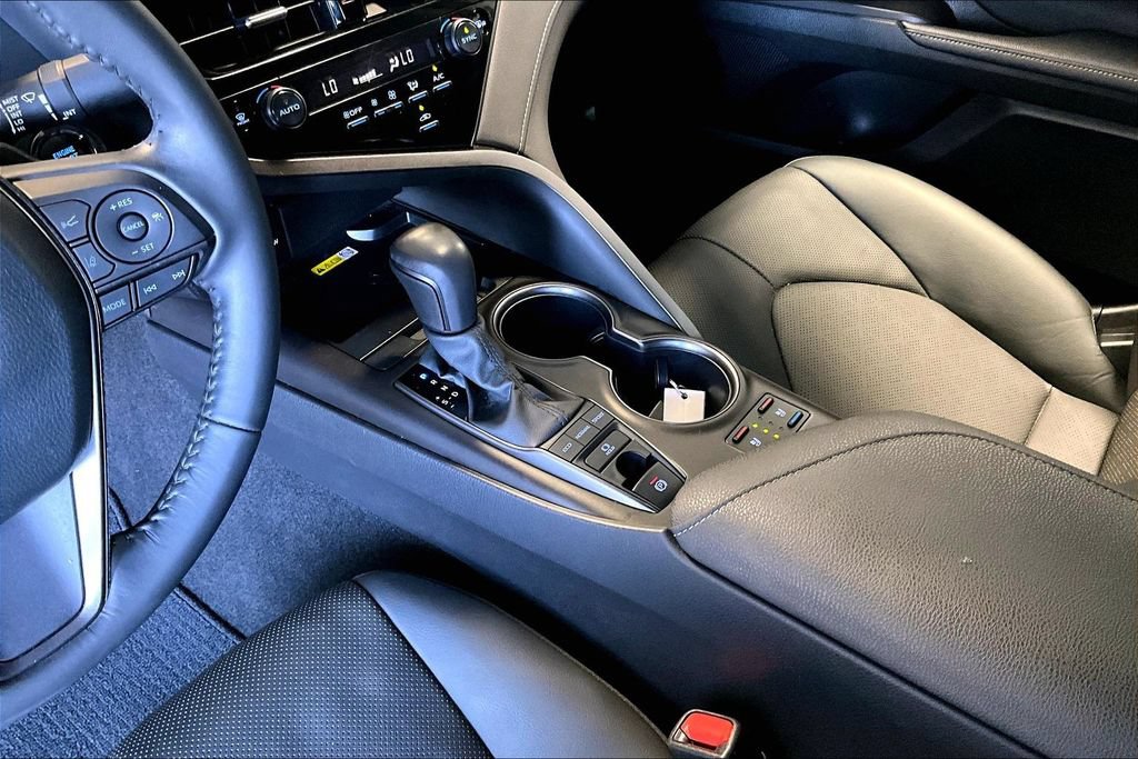Used 2024 Toyota Camry XSE w/ Navigation Package FWD image 5