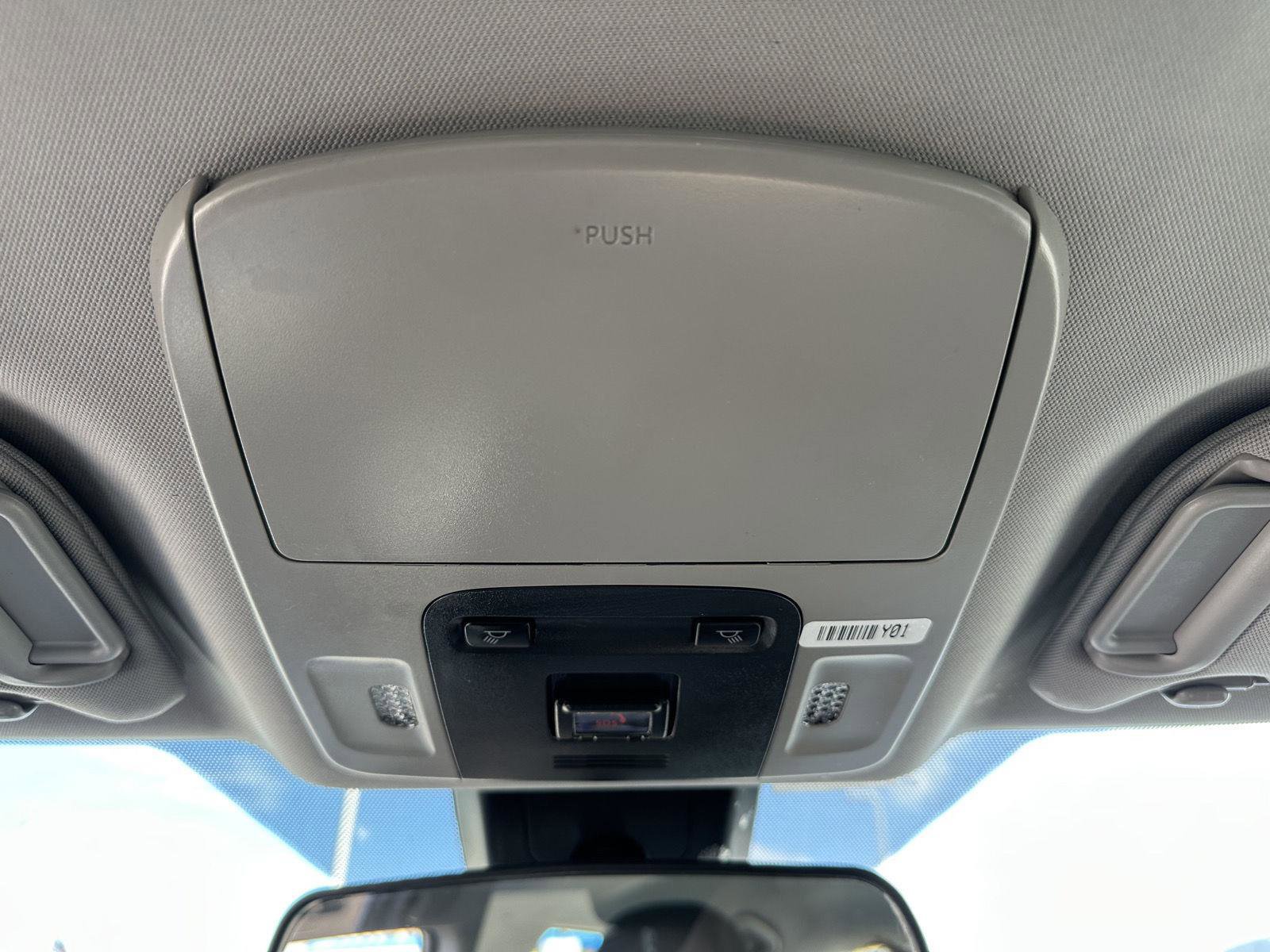 Used 2024 Toyota Camry SE image 35