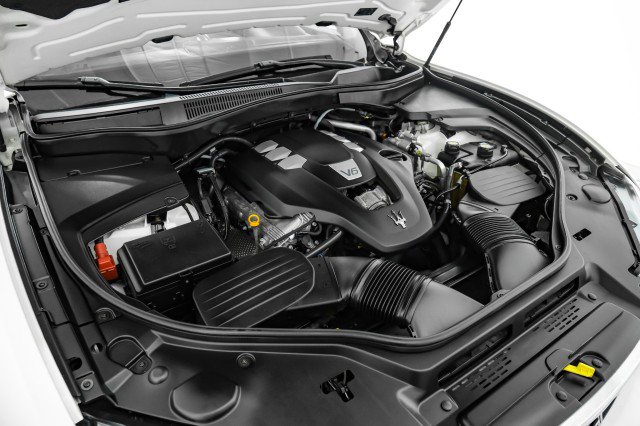 Used 2018 Maserati Levante image 47