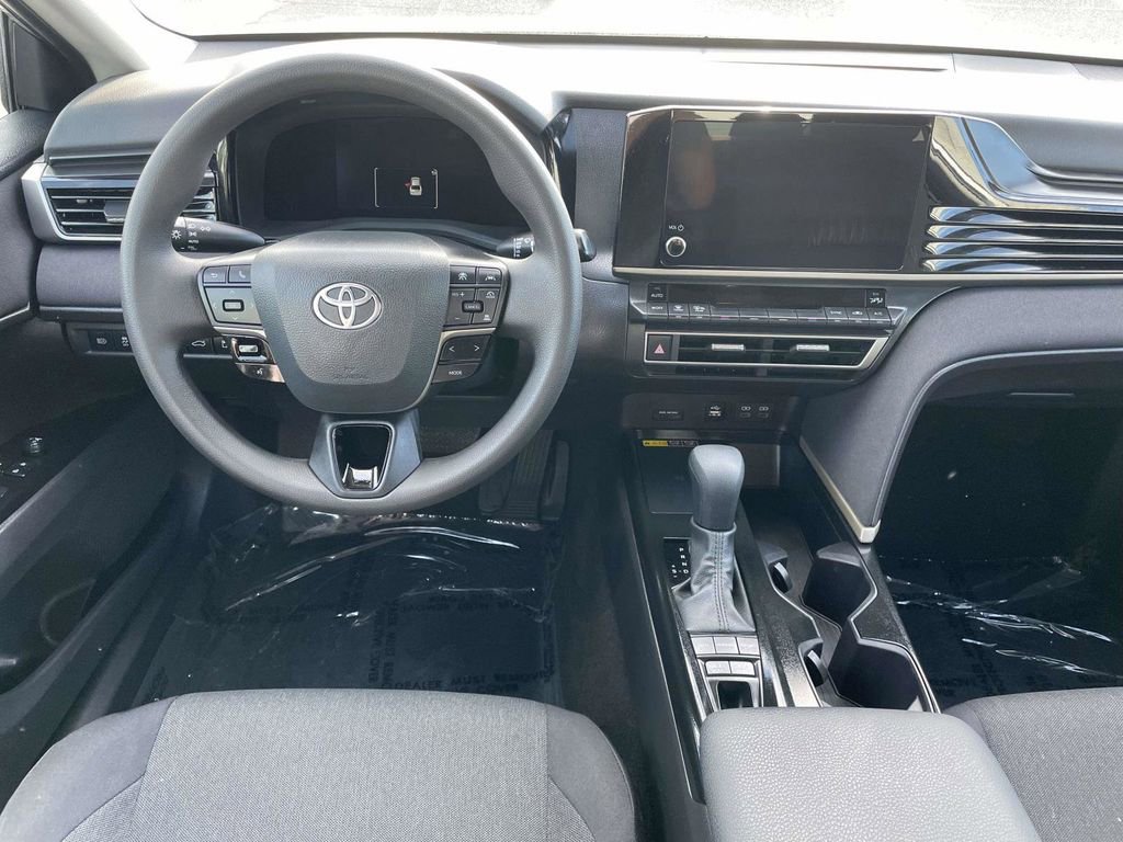 Used 2025 Toyota Camry LE w/ Convenience Package FWD image 25
