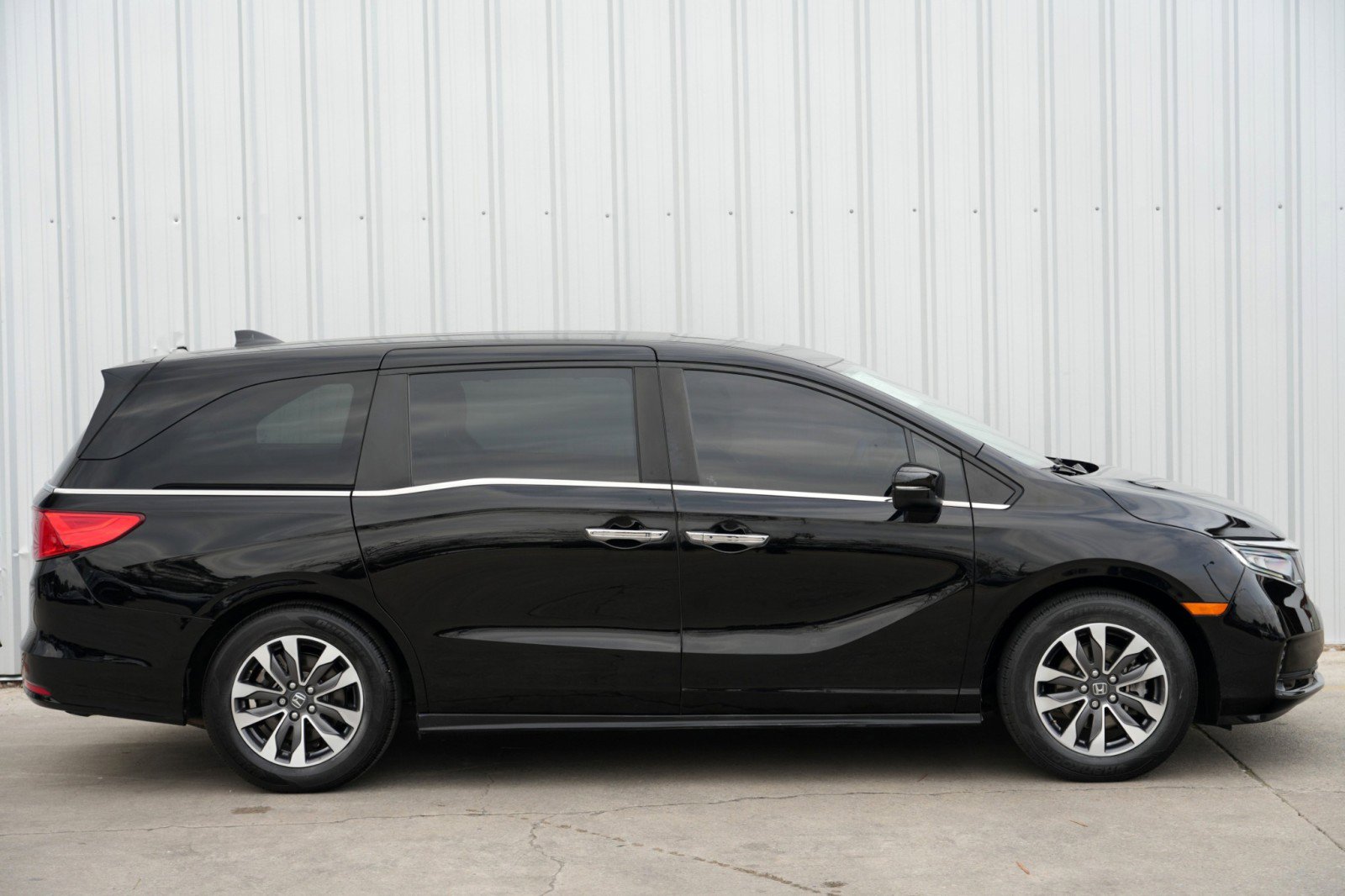 Used 2023 Honda Odyssey EX-L image 53