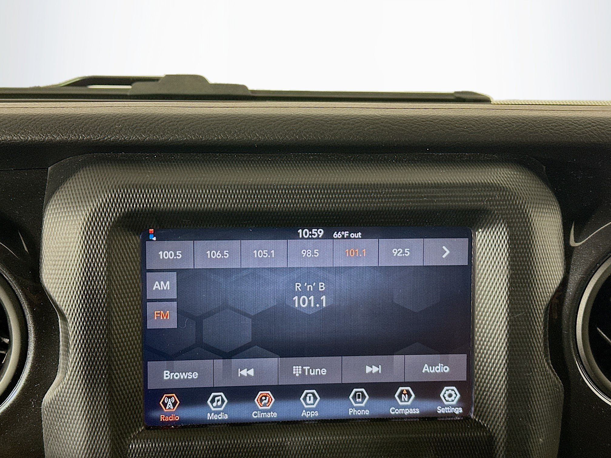 Used 2023 Jeep Wrangler Unlimited Sport AWD/4WD image 19