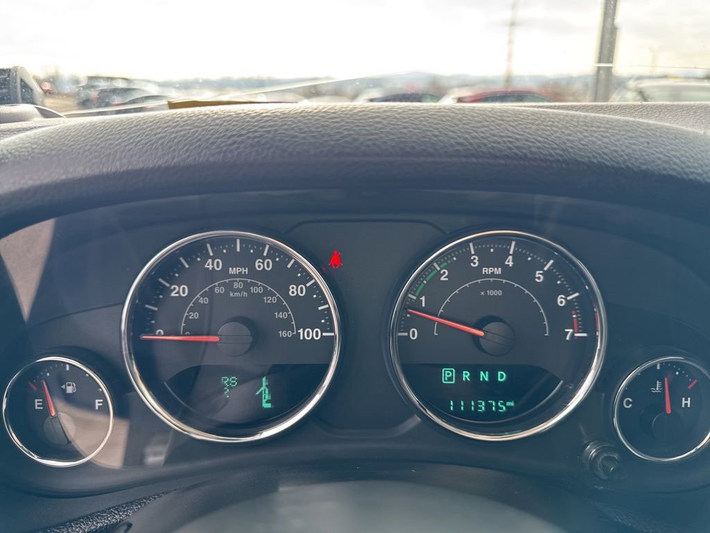 Used 2018 Jeep Wrangler Unlimited Sahara image 13