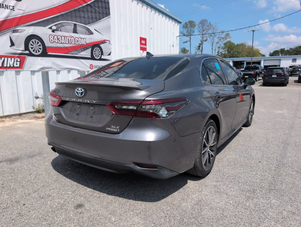 Used 2022 Toyota Camry XLE FWD image 8