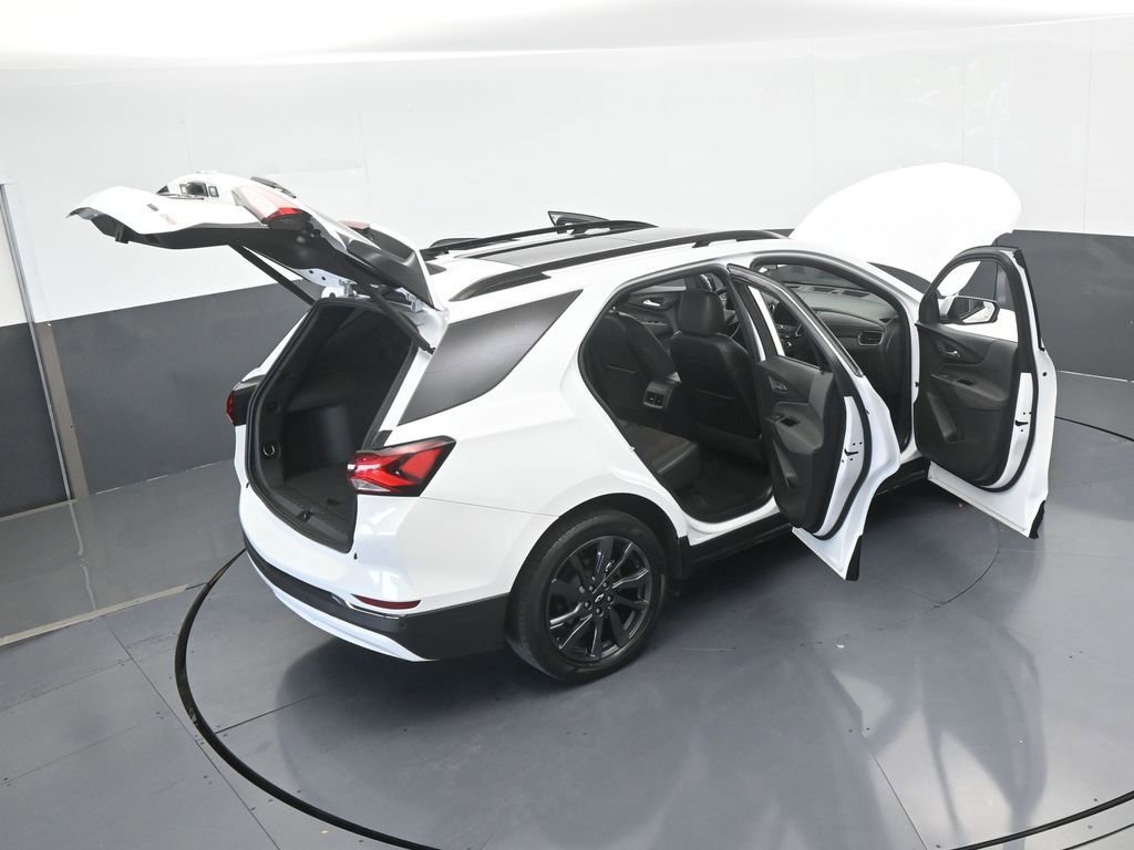 Used 2022 Chevrolet Equinox RS w/ Infotainment Package image 76