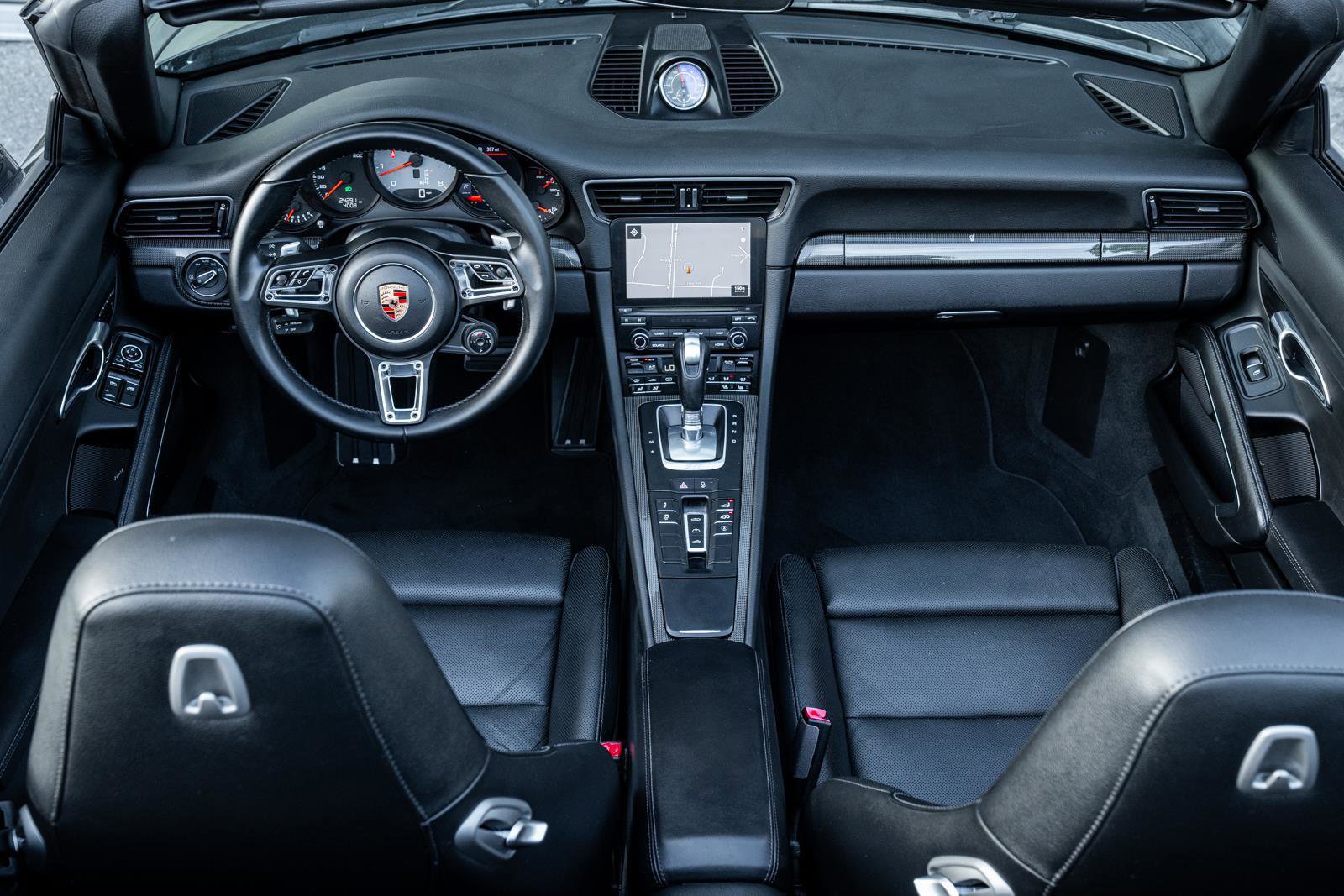 Used 2018 Porsche 911 Carrera 4S image 6