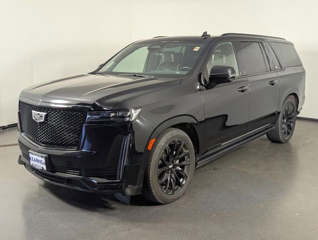 Used 2023 Cadillac Escalade ESV Sport Platinum w/ LPO, ONYX Package AWD/4WD image 4