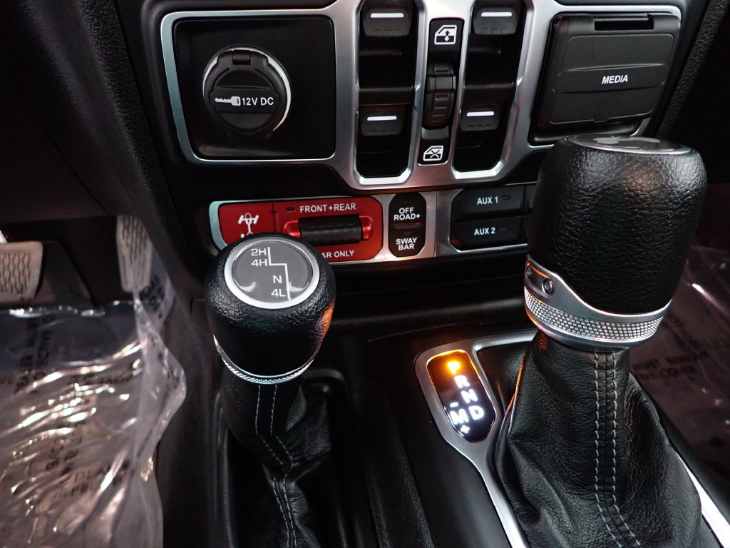 Used 2024 Jeep Wrangler Unlimited Rubicon AWD/4WD image 5