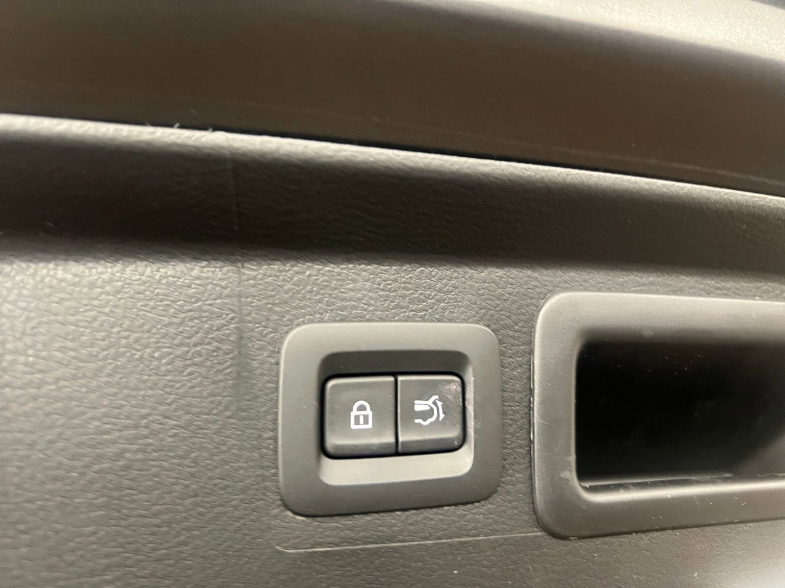 Used 2025 MAZDA CX-50 2.5 Hybrid w/ Premium Plus Pkg image 21