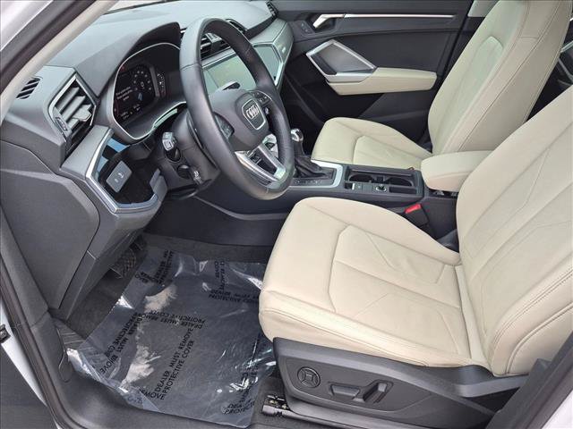 Used 2024 Audi Q3 2.0T Premium Plus AWD/4WD image 16