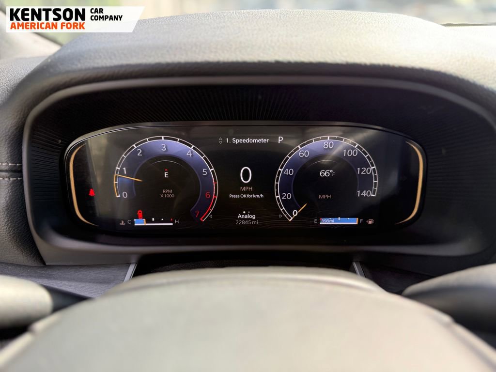 Used 2025 Jeep Wagoneer 4WD image 18