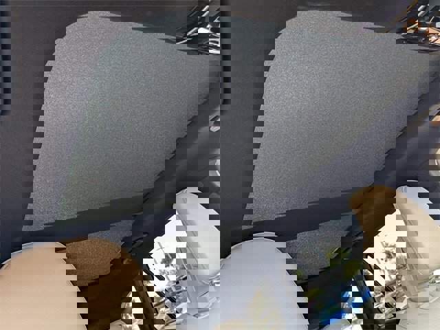 Used 2024 Mercedes-Benz GLC 300 4MATIC image 11