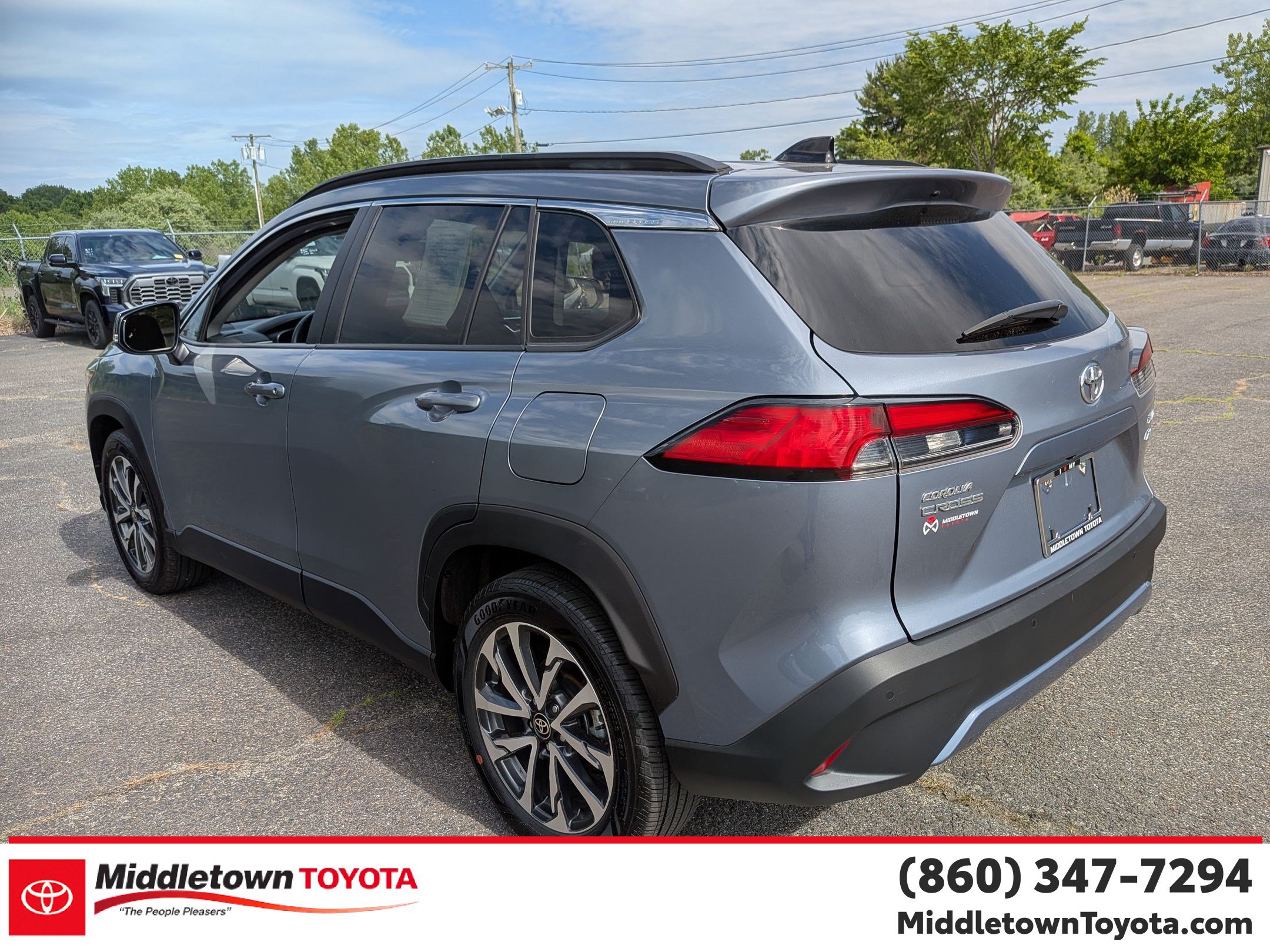 Certified 2025 Toyota Corolla Cross XLE AWD/4WD image 5