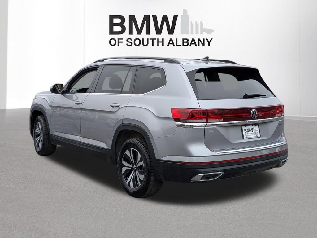 Used 2024 Volkswagen Atlas SE AWD/4WD image 5