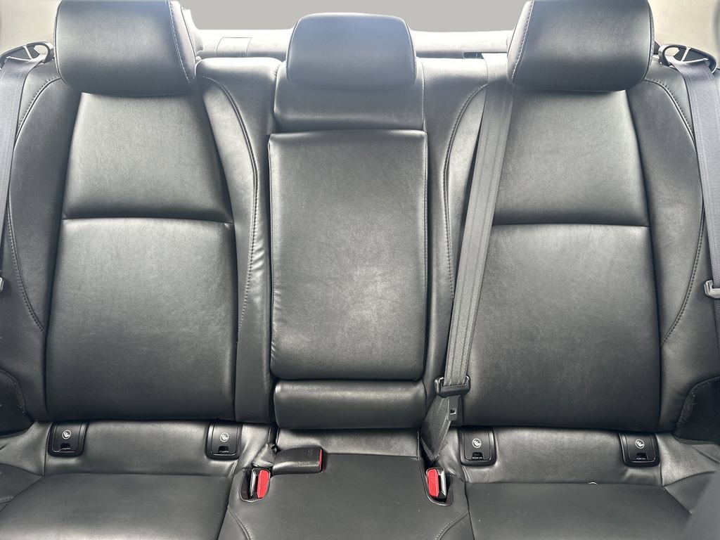 Used 2024 MAZDA MAZDA3 s FWD image 11