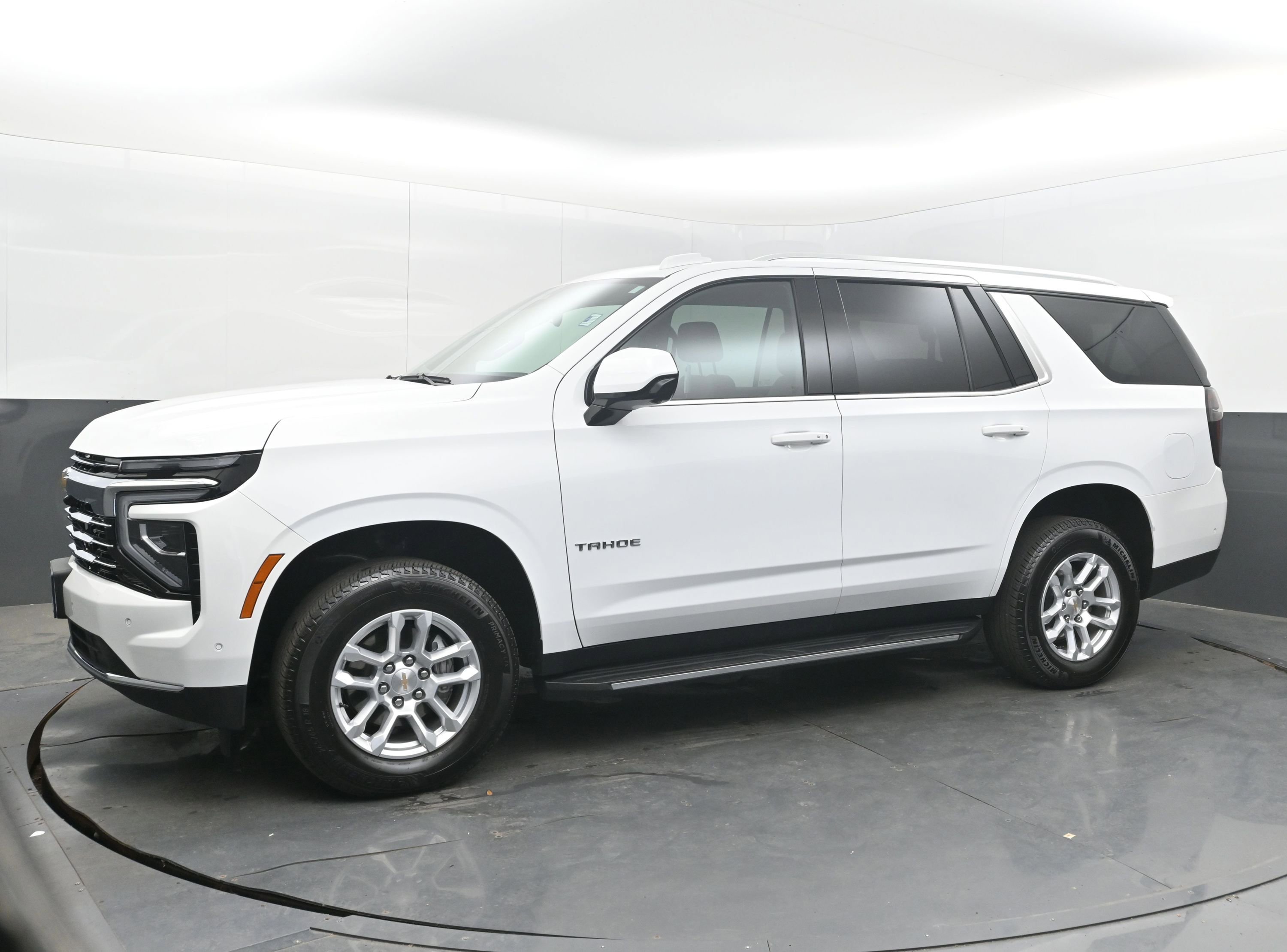Certified 2025 Chevrolet Tahoe LT AWD/4WD image 5